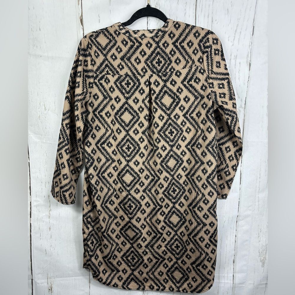 Almost Famous Tunic Dress Roll Tab Sleeves Aztec - Picture 6 of 6